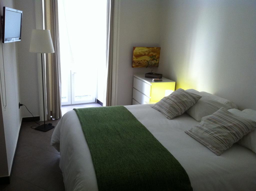 Ibed Napoli B&B Bilik gambar